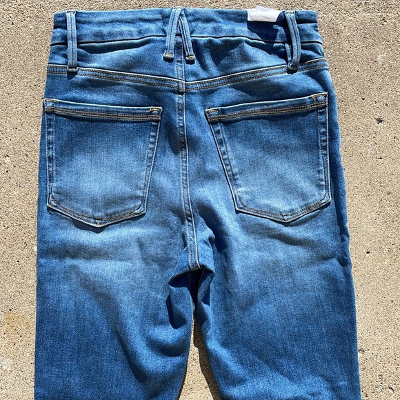 GOOD AMERICAN x Calik Denim Womens Always Fits Good Legs Crop Jeans Size 6-12 - Picture 10 of 12